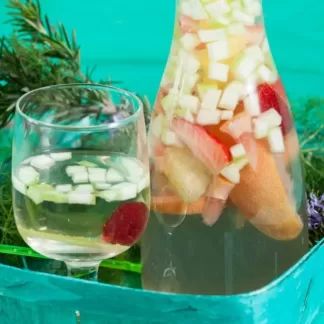 Sangria de Espumante c/Frutos vermelhos
